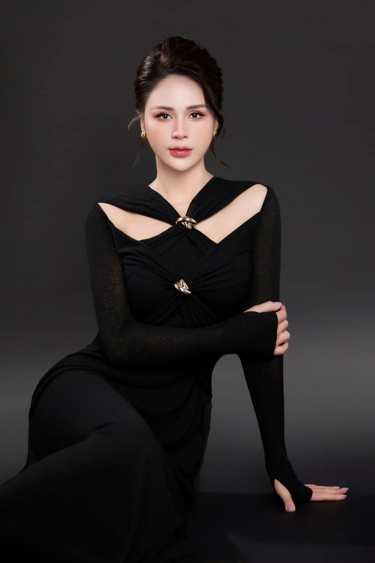 Sắc vóc khác lạ của diễn viên bị ghét nhất phim Trạm cứu hộ trái tim - Lương Thu Trang Sắc vóc khác lạ của diễn viên bị ghét nhất phim Trạm cứu hộ trái tim - Lương Thu Trang