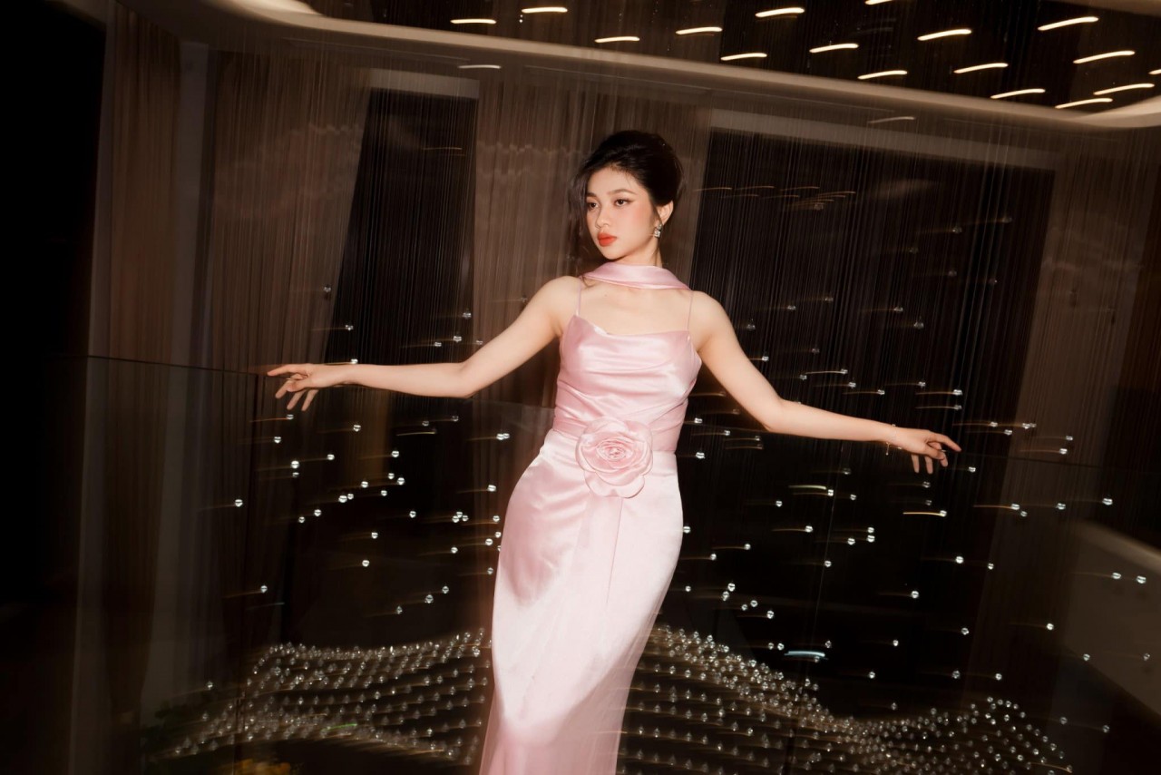 Á hậu Huỳnh Minh Kiên