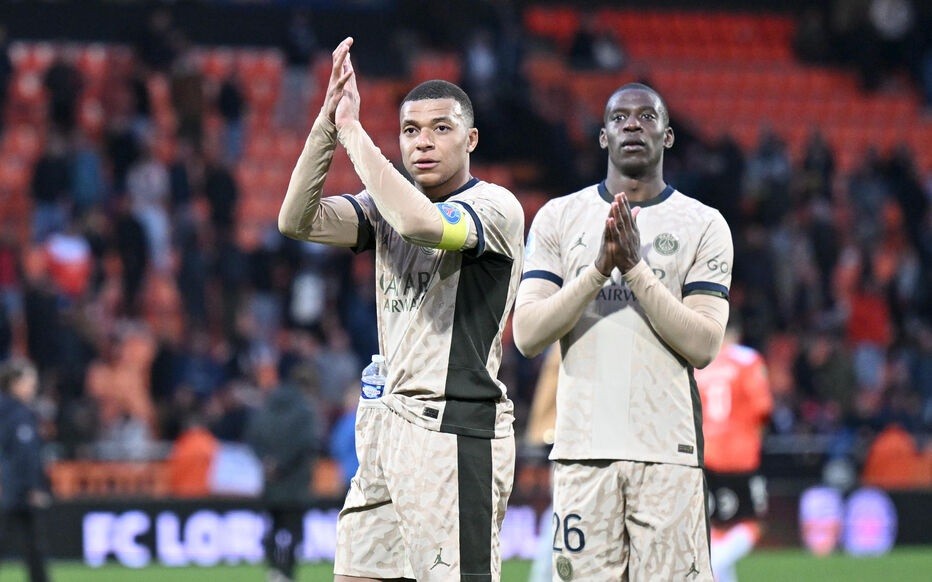 Thắng đậm Lorient, PSG tiến dần đến chức vô địch Ligue 1 mùa giải 2023/24 Thắng đậm Lorient, PSG tiến dần đến chức vô địch Ligue 1 mùa giải 2023/24