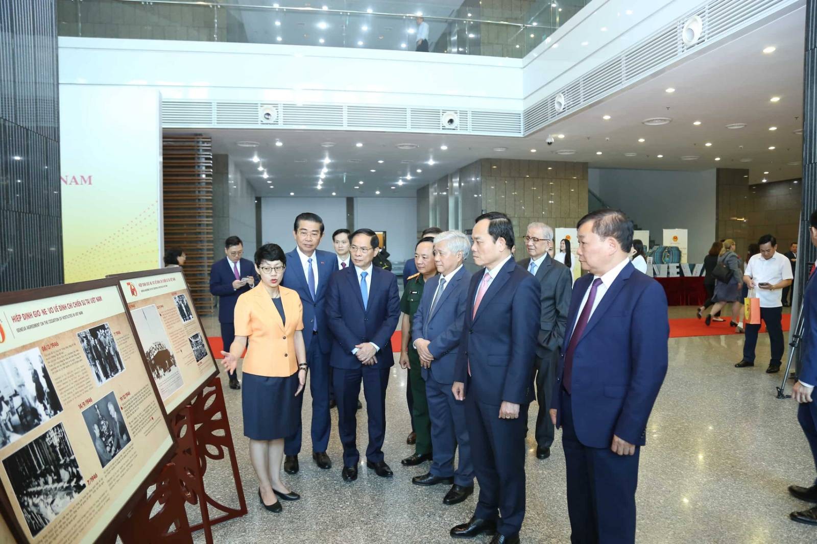 Long trọng khai mạc Lễ kỷ niệm 70 năm ngày ký Hiệp định Geneva về đình chỉ chiến sự ở Việt Nam Long trọng khai mạc Lễ kỷ niệm 70 năm ngày ký Hiệp định Geneva về đình chỉ chiến sự ở Việt Nam