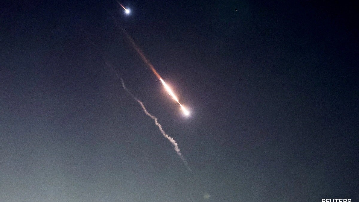 Mỹ tiếp tục trừng phạt thực thể và cá nhân liên quan việc bán bí mật UAV cho Iran