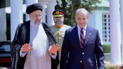 Iran-Pakistan: Tình thân láng giềng