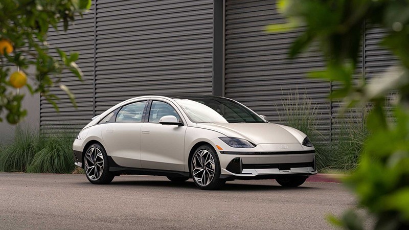 Top 10 mẫu xe điện tiết kiệm pin nhất năm 2024 Top 10 mẫu xe điện tiết kiệm pin nhất năm 2024