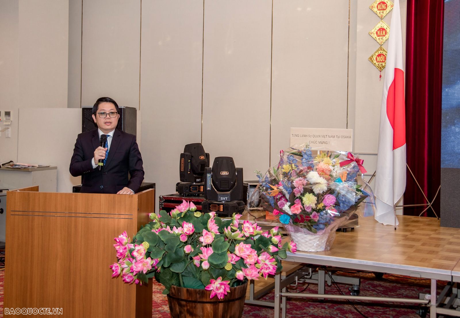 Các 'Sứ giả' tiếng Việt tại Osaka, Nhật Bản Các 'Sứ giả' tiếng Việt tại Osaka, Nhật Bản