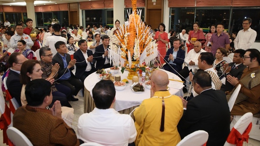 Giao lưu hữu nghị chúc mừng Tết cổ truyền một số nước châu Á