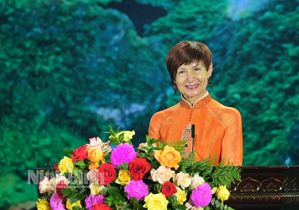 Tỉnh Ninh Bình kỷ niệm 10 năm Quần thể Danh thắng Tràng An được UNESCO ghi danh là di sản văn hóa và thiên nhiên thế giới Tỉnh Ninh Bình kỷ niệm 10 năm Quần thể Danh thắng Tràng An được UNESCO ghi danh là di sản văn hóa và thiên nhiên thế giới