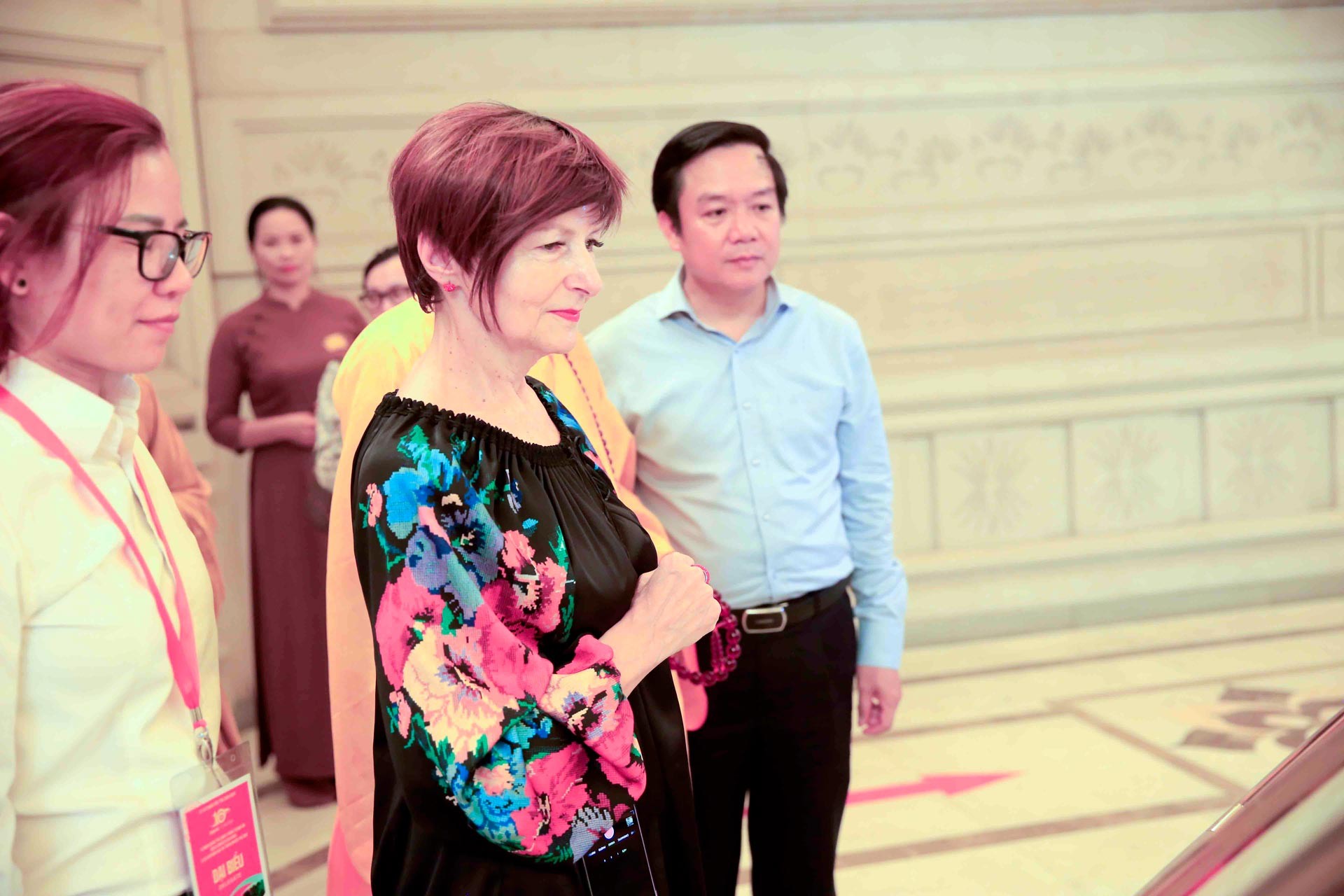 Một ngày hoạt động đầy năng lượng của Chủ tịch Đại hội đồng Unesco tại Ninh Bình