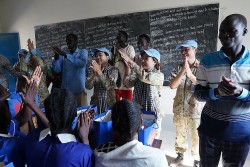 Chuyến thiện nguyện ý nghĩa của Bệnh viện dã chiến Việt Nam dịp lễ 30/4 và 1/5