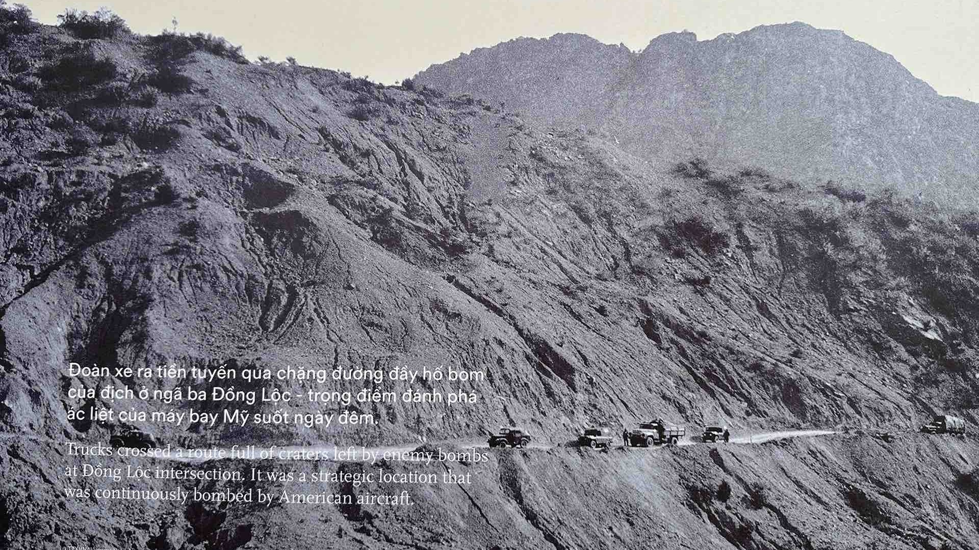 Những hình ảnh tiêu biểu về đường Hồ Chí Minh huyền thoại