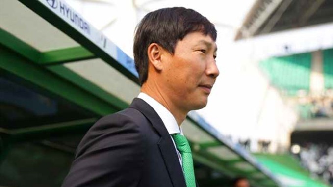 Báo Hàn 'gọi tên' tân HLV trưởng đội tuyển Việt Nam