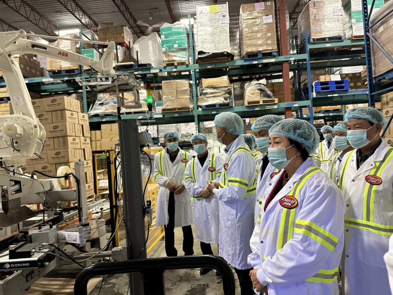 Đẩy mạnh hợp tác về đầu tư và thương mại với địa phương Canada Đẩy mạnh hợp tác về đầu tư và thương mại với địa phương Canada