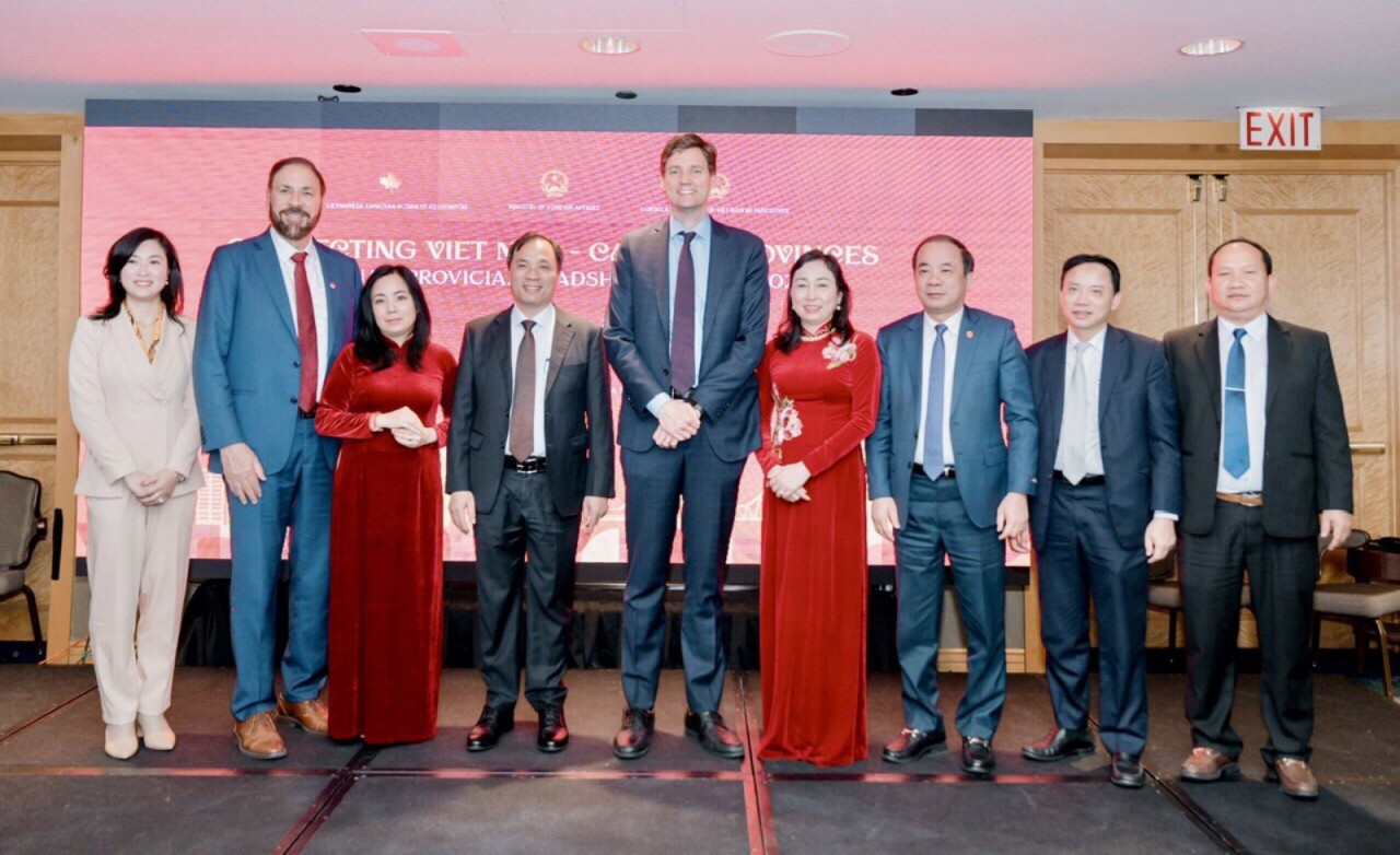 Đẩy mạnh hợp tác về đầu tư và thương mại với địa phương Canada Đẩy mạnh hợp tác về đầu tư và thương mại với địa phương Canada