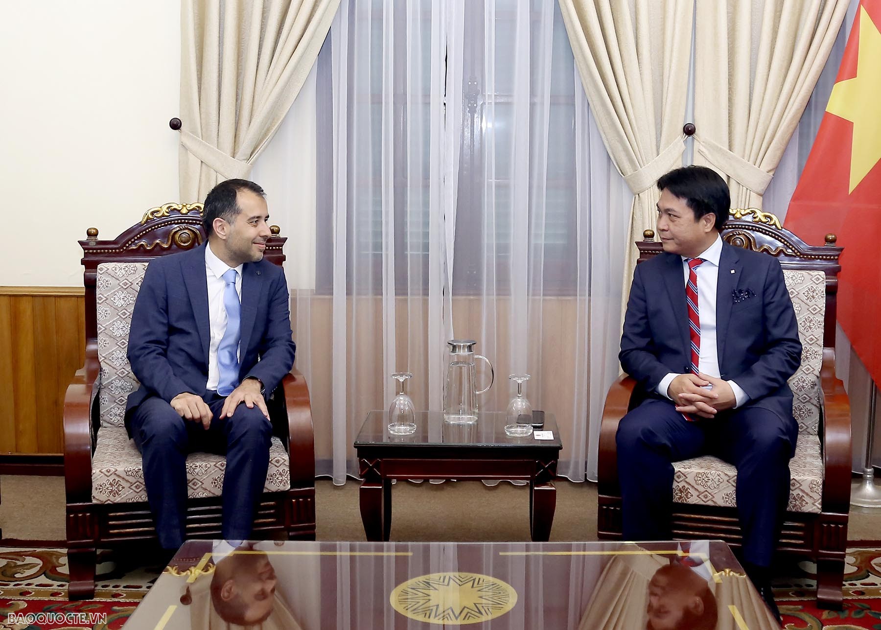 Cục trưởng Cục Lễ tân Nhà nước tiếp nhận Thư ủy nhiệm bổ nhiệm Đại sứ Thổ Nhĩ Kỳ tại Việt Nam Cục trưởng Cục Lễ tân Nhà nước tiếp nhận Thư ủy nhiệm bổ nhiệm Đại sứ Thổ Nhĩ Kỳ tại Việt Nam