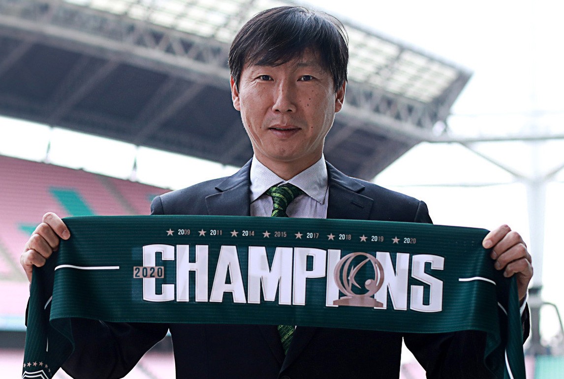 Tuyển chọn HLV đội tuyển Việt Nam: Những lợi thế đặc biệt của HLV Kim Sang Sik