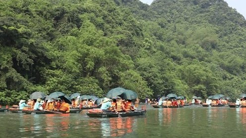 Ninh Bình đảm bảo an toàn cho du khách mùa mưa bão