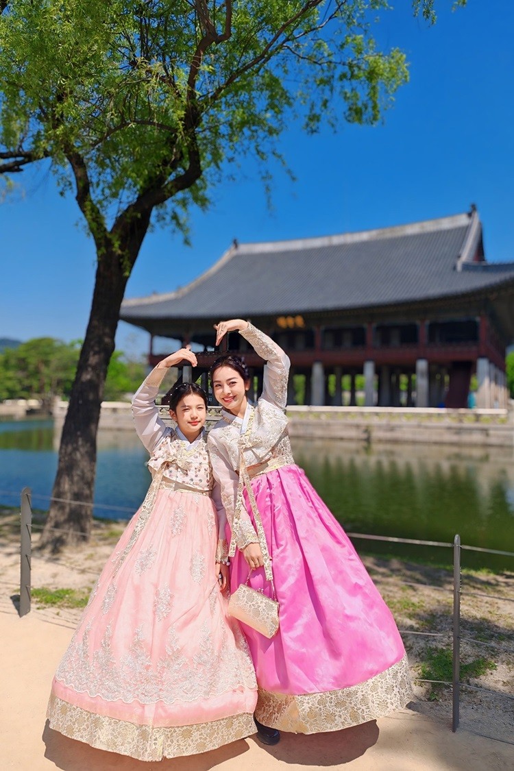 Hoa hậu Jennifer Phạm Hoa hậu Jennifer Phạm