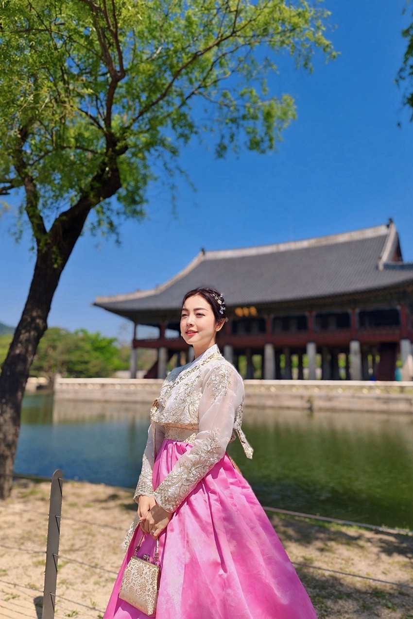 Hoa hậu Jennifer Phạm Hoa hậu Jennifer Phạm