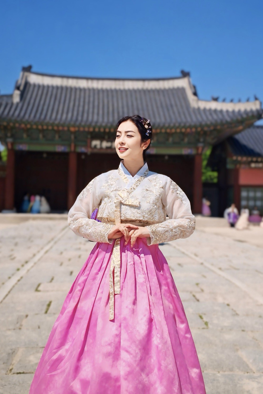 Hoa hậu Jennifer Phạm Hoa hậu Jennifer Phạm