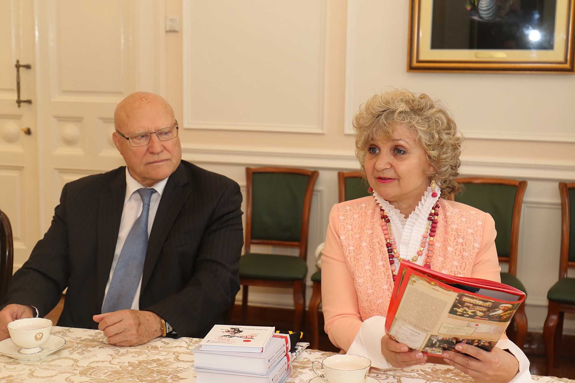 Việt Nam-Liên bang Nga thúc đẩy hợp tác hơn nữa trong lĩnh vực văn học nghệ thuật Việt Nam-Liên bang Nga thúc đẩy hợp tác hơn nữa trong lĩnh vực văn học nghệ thuật