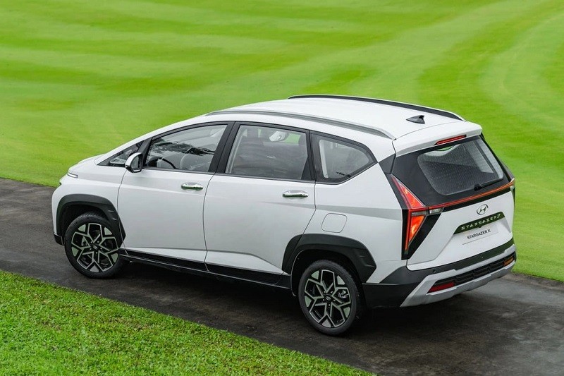 Điểm mặt loạt xe mới ra mắt khách hàng Việt trong tháng 4/2024 Điểm mặt loạt xe mới ra mắt khách hàng Việt trong tháng 4/2024