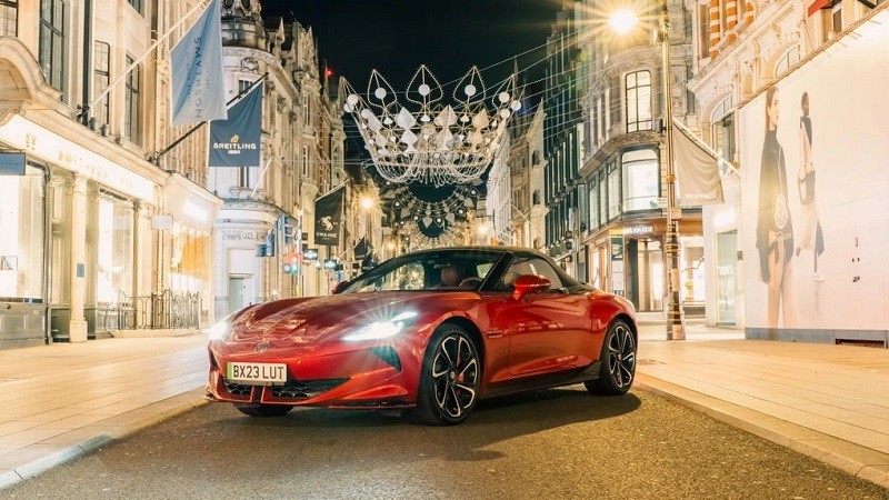 Xe điện mui trần MG Cyberster Xe điện mui trần MG Cyberster