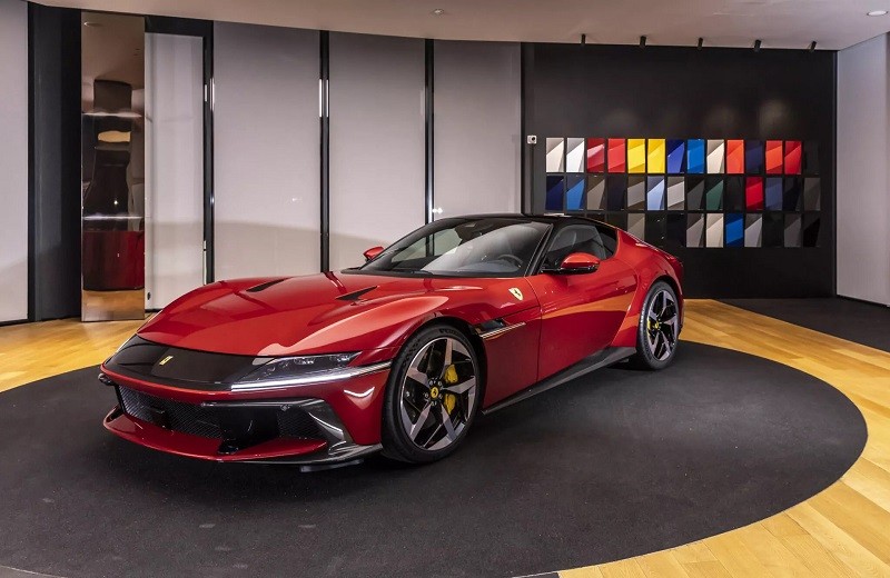 Cận cảnh siêu xe Ferrari 12Cilindri vừa ra mắt, giá từ 10,78 tỷ đồng Cận cảnh siêu xe Ferrari 12Cilindri vừa ra mắt, giá từ 10,78 tỷ đồng