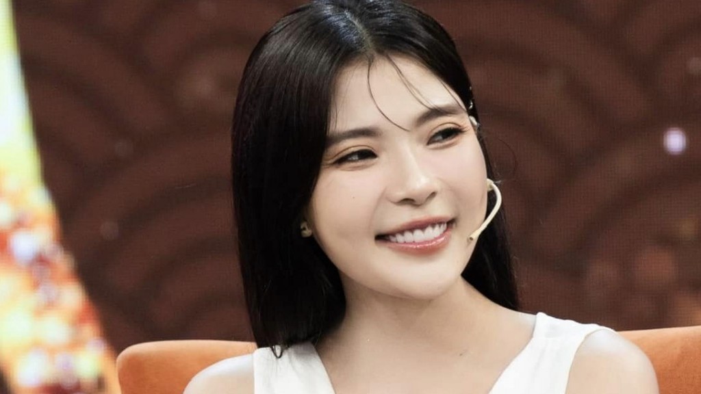 Ngắm sắc vóc gợi cảm của diễn viên Thúy Diễm phim Trạm cứu hộ trái tim