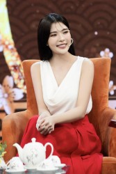 Ngắm sắc vóc gợi cảm của diễn viên Thúy Diễm phim Trạm cứu hộ trái tim