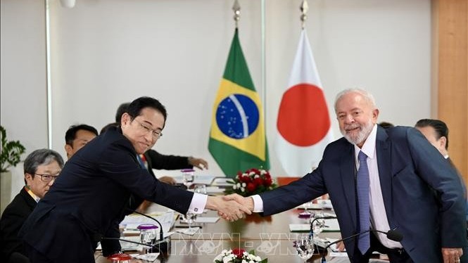 Điểm tin thế giới sáng 5/5: Đe dọa đánh bom ở Hàn Quốc, Colombia cắt quan hệ ngoại giao với Israel, nghị sĩ Mỹ bị truy tố