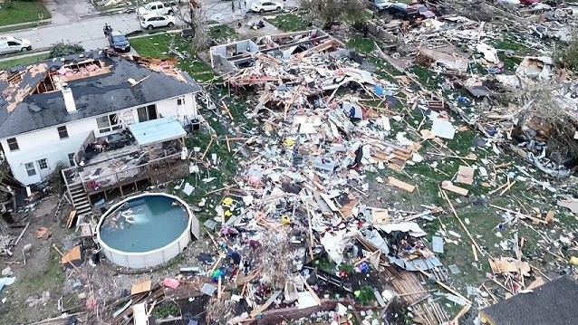 Mỹ: Thời tiết khắc nghiệt kéo dài, lốc xoáy mạnh, mưa đá nghiêm trọng