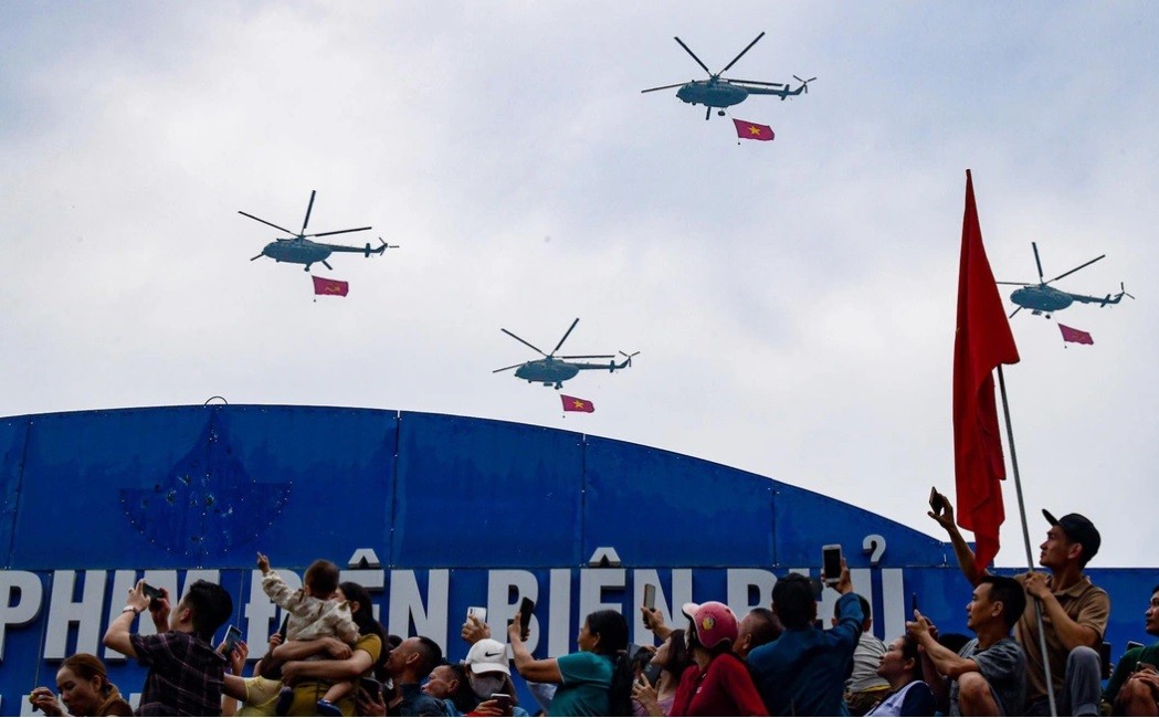 Diễu binh, diễu hành kỷ niệm 70 năm Chiến thắng Điện Biên Phủ Diễu binh, diễu hành kỷ niệm 70 năm Chiến thắng Điện Biên Phủ