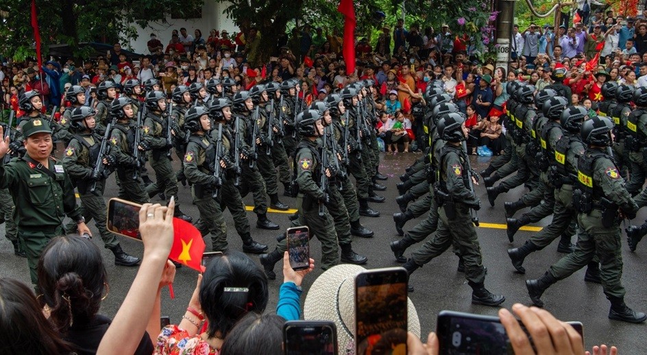 Diễu binh, diễu hành kỷ niệm 70 năm Chiến thắng Điện Biên Phủ Diễu binh, diễu hành kỷ niệm 70 năm Chiến thắng Điện Biên Phủ