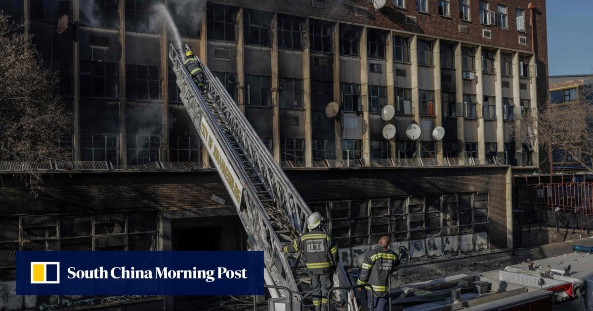 Nam Phi lật lại vụ hỏa hoạn kinh hoàng, hé lộ sự thật chấn động Nam Phi lật lại vụ hỏa hoạn kinh hoàng, hé lộ sự thật chấn động