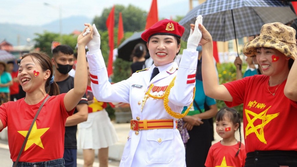 Kỷ niệm 70 năm Chiến thắng Điện Biên Phủ: Cả Điện Biên như sống lại phút giây lịch sử hào hùng