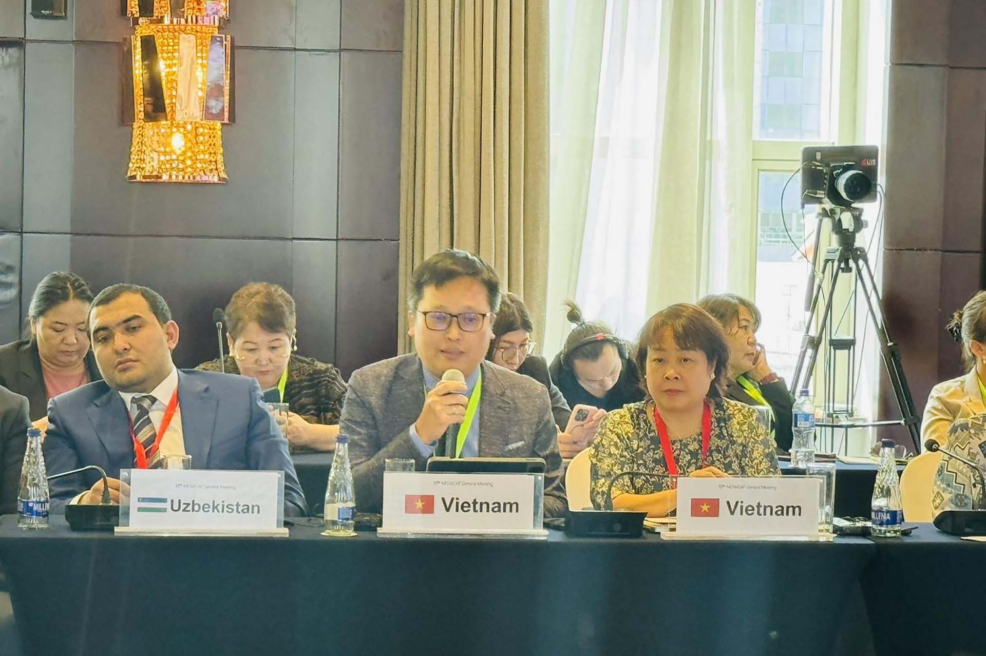 Những bản đúc nổi trên Cửu Đỉnh ở Hoàng cung Huế chính thức trở thành Di sản tư liệu của Chương trình Ký ức thế giới khu vực châu Á-Thái Bình Dương Những bản đúc nổi trên Cửu Đỉnh ở Hoàng cung Huế chính thức trở thành Di sản tư liệu của Chương trình Ký ức thế giới khu vực châu Á-Thái Bình Dương