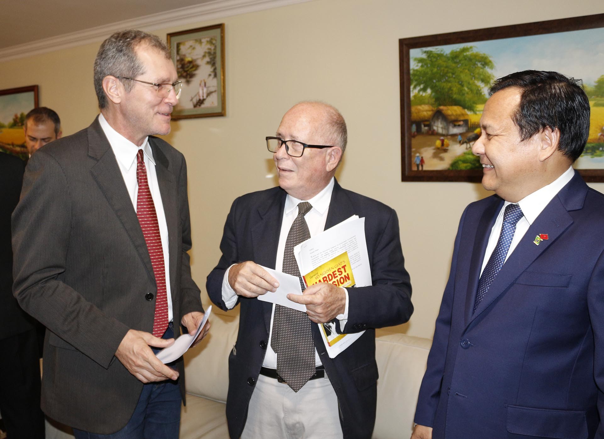 Gặp mặt nhân dịp 35 năm thiết lập quan hệ ngoại giao Việt Nam-Brazil và 70 năm Chiến thắng Điện Biên Phủ Gặp mặt nhân dịp 35 năm thiết lập quan hệ ngoại giao Việt Nam Brazil và 70 năm Chiến thắng Điện Biên Phủ