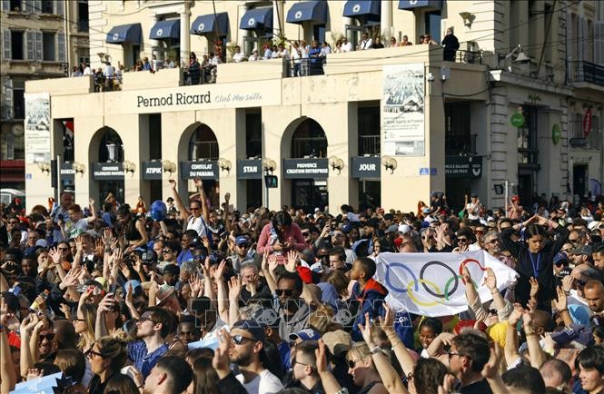 Điểm tin thế giới sáng 10/5: Malaysia mua tàu chiến từ Thổ Nhĩ Kỳ, tăng trưởng kinh tế Ấn Độ, tập trận không quân ở CH Czech Điểm tin thế giới sáng 10/5: Malaysia mua tàu chiến từ Thổ Nhĩ Kỳ, tăng trưởng kinh tế Ấn Độ, tập trận không quân ở CH Czech