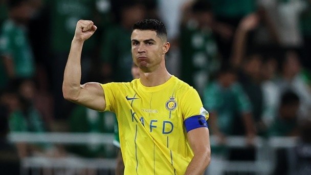 Liên tiếp lập công cho Al Nassr, Cristiano Ronaldo tiến gần 900 bàn thắng