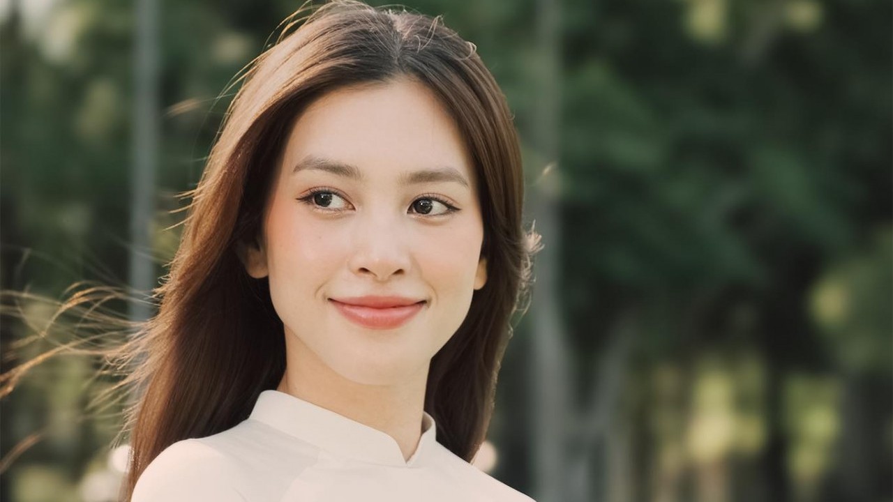 Hoa hậu Trần Tiểu Vy lại gây thương nhớ...