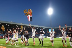 Thắng Bochum, Bayer Leverkusen nối dài kỷ lục mùa giải bất bại