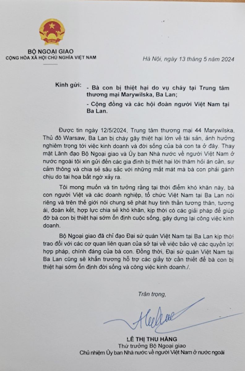 Thứ trưởng Ngoại giao Lê Thị Thu Hằng gửi thư thăm hỏi bà con bị thiệt hại trong vụ cháy tại Trung tâm thương mại ở Ba Lan Thứ trưởng Ngoại giao Lê Thị Thu Hằng gửi thư thăm hỏi bà con bị thiệt hại trong vụ cháy tại Trung tâm thương mại ở Ba Lan