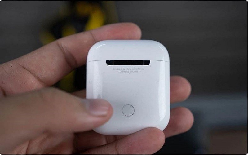 4 cách khắc phục lỗi tai nghe AirPods hết pin mỗi bên không đều 4 cách khắc phục lỗi tai nghe AirPods hết pin mỗi bên không đều