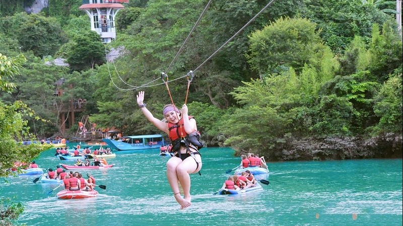 Trải nghiệm hấp dẫn ở sông Chày, hang Tối (Quảng Bình)