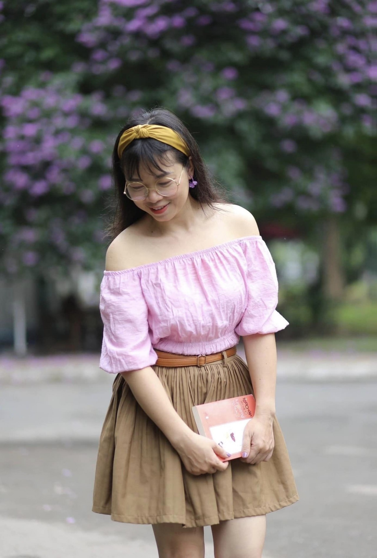 Hoa bằng lăng 'nhuộm' tím phố phường Hà Nội