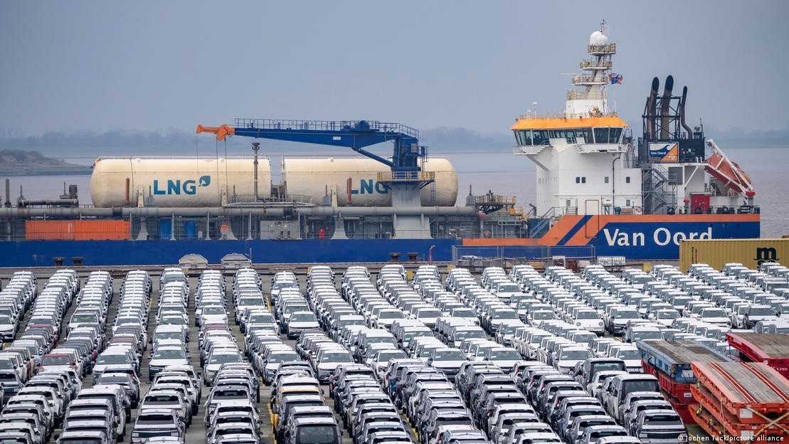 Tổng thống Biden 'nhấn ga', ông Trump 'gật gù' ủng hộ, chiến tranh thương mại Mỹ-Trung chính thức 'tăng nhiệt'?