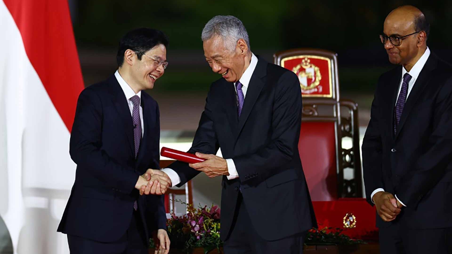 Thời khắc chuyển giao lịch sử ở Singapore