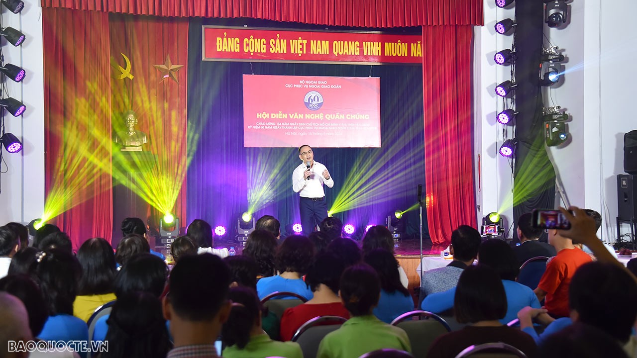 Tưng bừng Hội diễn văn nghệ quần chúng chào mừng kỷ niệm 60 năm Ngày thành lập Cục Phục vụ Ngoại giao đoàn