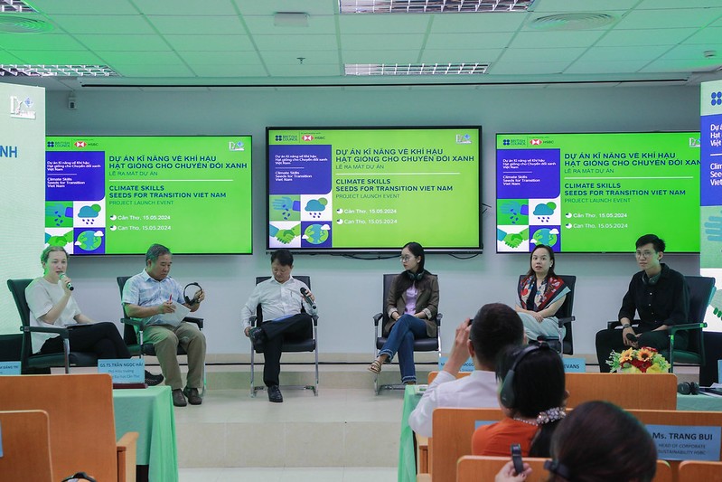 Trang bị cho thế hệ trẻ kỹ năng, kiến thức trở thành một phần của nền kinh tế carbon thấp Trang bị cho thế hệ trẻ kỹ năng, kiến thức trở thành một phần của nền kinh tế carbon thấp