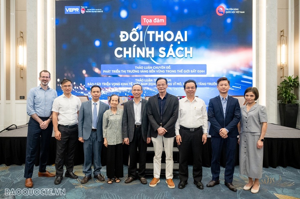 Kinh tế Việt Nam đang chứng kiến sự phục hồi của xuất nhập khẩu và đầu tư nước ngoài Kinh tế Việt Nam đang chứng kiến sự phục hồi của xuất nhập khẩu và đầu tư nước ngoài