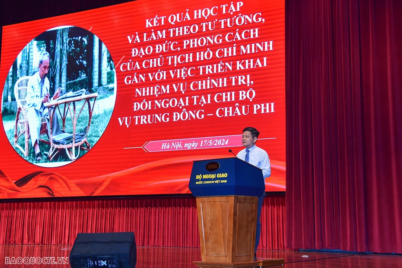 Phát động thi đua ‘cán bộ, đảng viên Đảng bộ Bộ Ngoại giao học tập và làm theo phong cách ngoại giao Hồ Chí Minh’ Phát động thi đua ‘cán bộ, đảng viên Đảng bộ Bộ Ngoại giao học tập và làm theo phong cách ngoại giao Hồ Chí Minh’